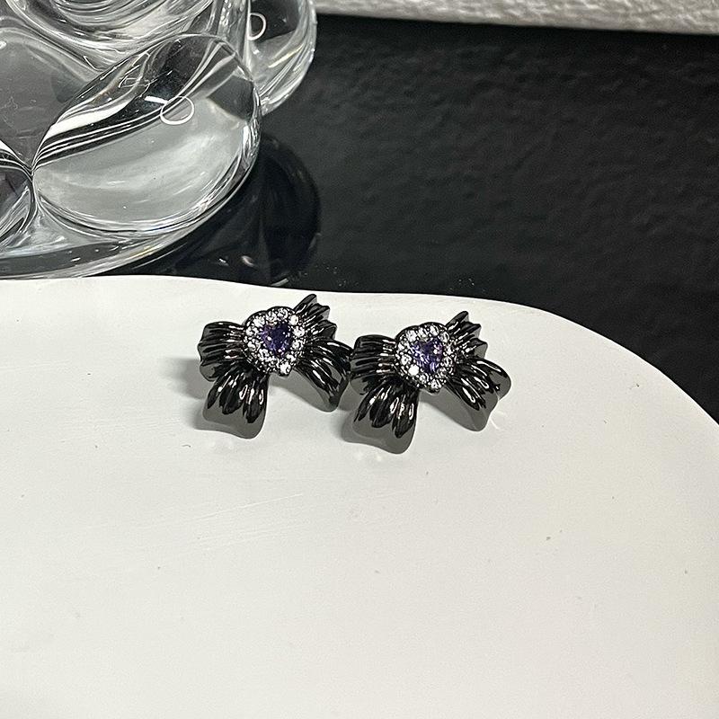 Нішевий Дизайн Солодкий Прохолодний Стиль Фіолетові Сережки-Банти Вишукана Особистість Темний Стиль Французькі Високоякісні Пусети Сережки Жіночі
Нішевий Дизайн Солодкий Прохолодний Стиль Фіолетові Сережки-Банти Вишукана Особистість Темний Стиль Французькі Високоякісні Пусети Сережки Жіночі