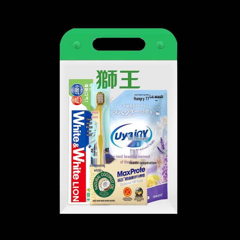 Lion Family Oral Care Travel Set
Lion Family Oral Care Travel Set