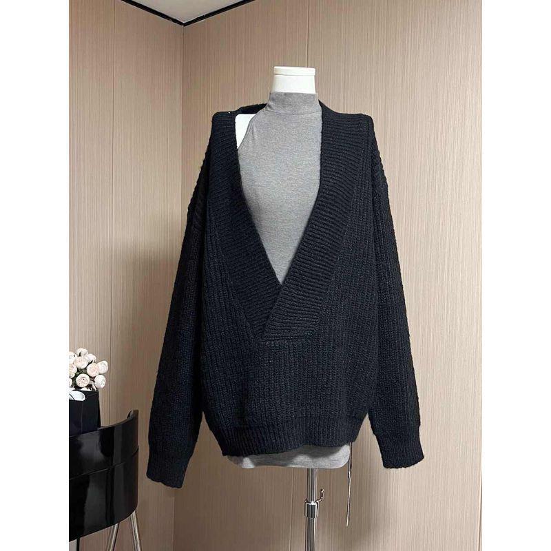 Женский вязаный кардиган с V-образным вырезом в стиле ретро и комплект из майки XL
Женский вязаный кардиган с V-образным вырезом в стиле ретро и комплект из майки XL