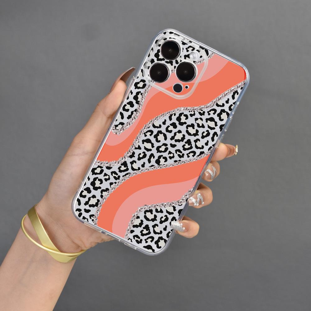 Black and White Leopard Print iPhone 15 Case with All-Inclusive Lens Protection iPhone XR прозрачный
Black and White Leopard Print iPhone 15 Case with All-Inclusive Lens Protection iPhone XR прозрачный