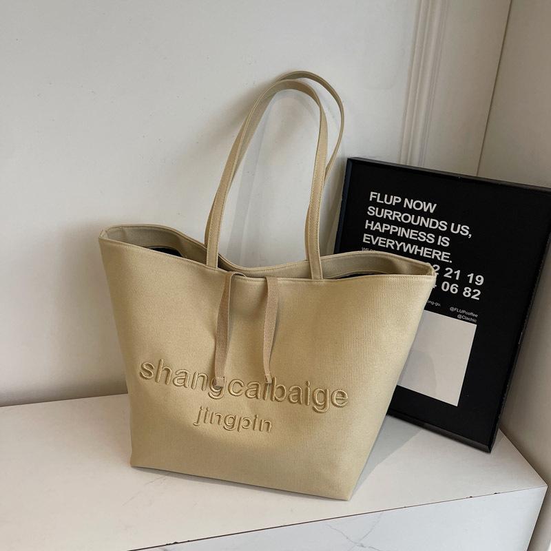 Large capacity bag women s bag 2025 new spring and summer versatile canvas bag commuting class shoulder bag casual tote bag хаки
Large capacity bag women s bag 2025 new spring and summer versatile canvas bag commuting class shoulder bag casual tote bag хаки