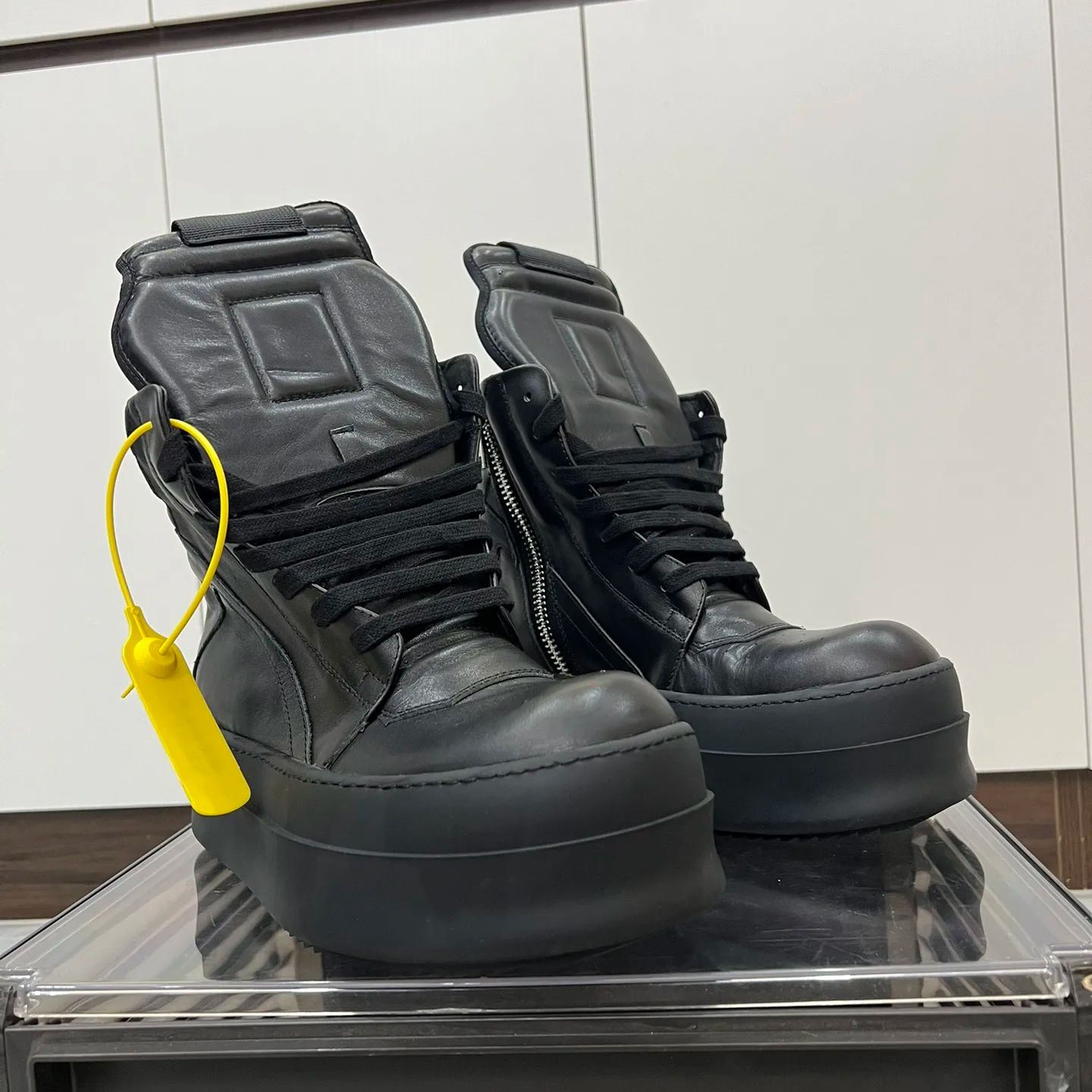 Бренд Классический Дизайн Полностью Черные Кожаные Кроссовки Дизайнерская Мужская Обувь Качественная Толстая Подошва Высокие Женские Кроссовки Плоские Ботильоны 48
Бренд Классический Дизайн Полностью Черные Кожаные Кроссовки Дизайнерская Мужская Обувь Качественная Толстая Подошва Высокие Женские Кроссовки Плоские Ботильоны 48