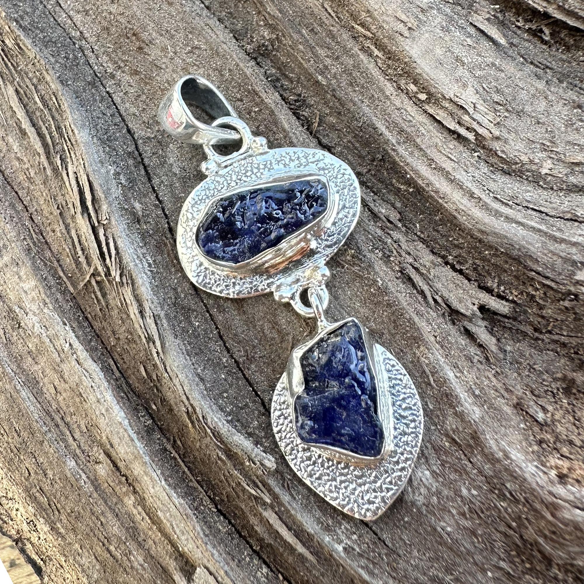 Amazing Blue Glass Filled, 925 Sterling Silver Necklace, Gemstone Pendant, Glass Filled Necklace, Designer Long Pendant, Raw necklace, Gift For Her 1.84 Inches Length синий
Amazing Blue Glass Filled, 925 Sterling Silver Necklace, Gemstone Pendant, Glass Filled Necklace, Designer Long Pendant, Raw necklace, Gift For Her 1.84 Inches Length синий