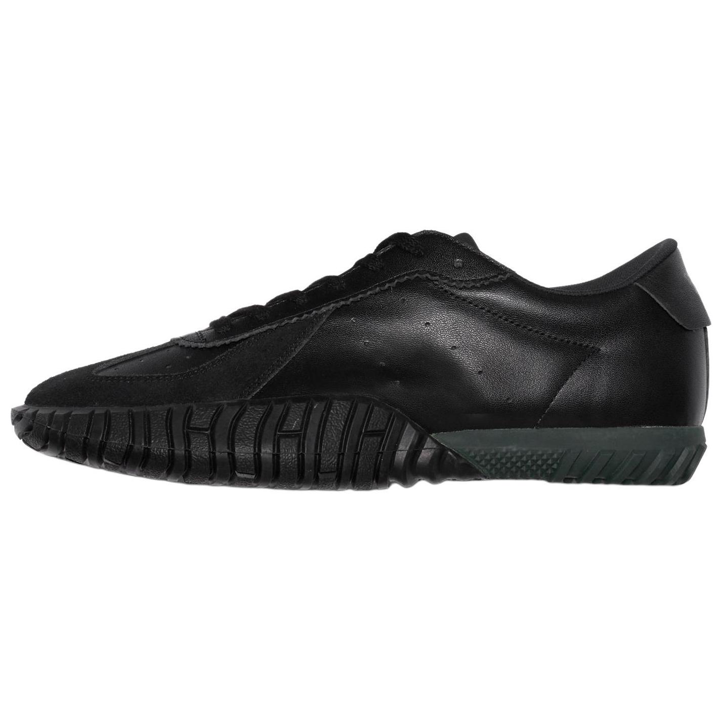 Onitsuka Tiger Duck Tiger Tr Triple Black 1183C363-002 46
Onitsuka Tiger Duck Tiger Tr Triple Black 1183C363-002 46