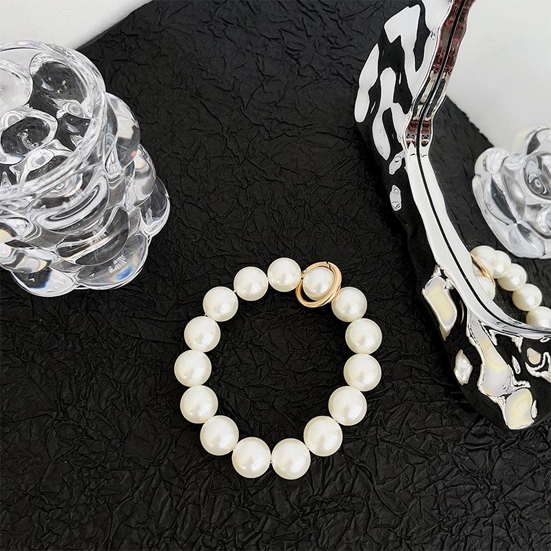 Wind Portable Lanyard Mobile Phone Lanyard Diy Anti-Drop Color Chain Leather Rope Pearl Bow Small Fresh And Light Luxury
Wind Portable Lanyard Mobile Phone Lanyard Diy Anti-Drop Color Chain Leather Rope Pearl Bow Small Fresh And Light Luxury