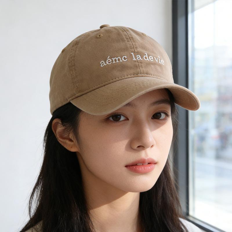 Embroidery shows the face of small peaked cap children versatile simple baseball cap men Regular size
Embroidery shows the face of small peaked cap children versatile simple baseball cap men Regular size