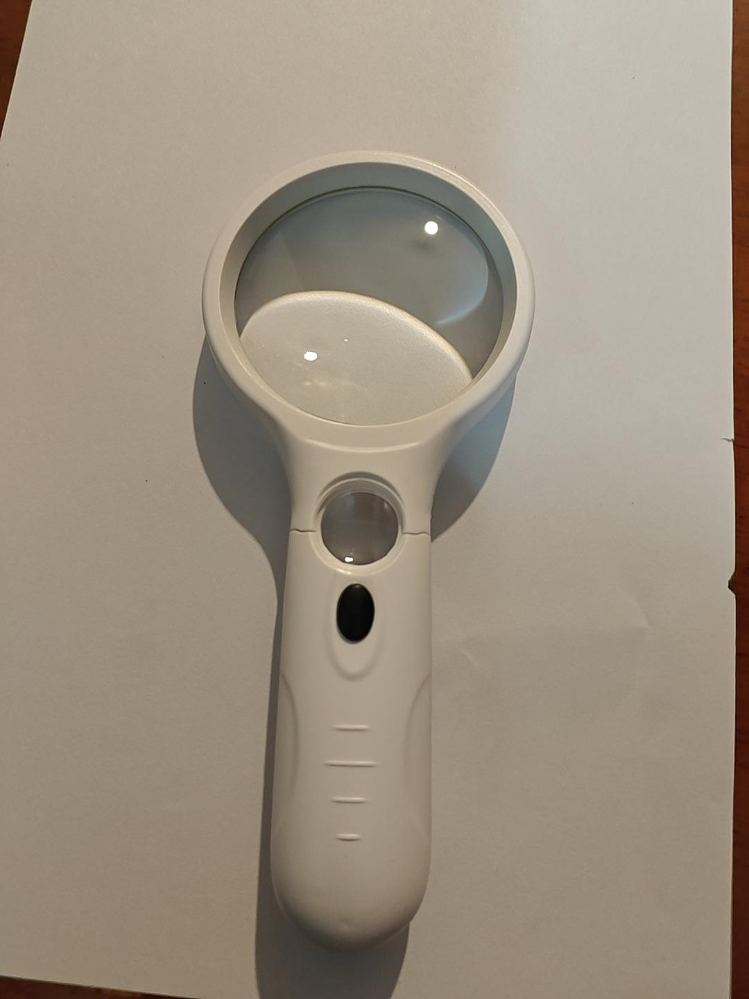 1Pcs for Reading Magnifying Glass Jewelry Loupe White Magnifying Glass Handheld 45X Magnifier with 3 LED Light
1Pcs for Reading Magnifying Glass Jewelry Loupe White Magnifying Glass Handheld 45X Magnifier with 3 LED Light