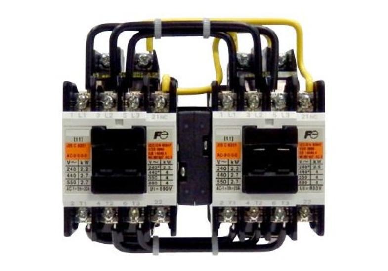 Fuji Electric Reversible Electromagnetic Contactor Case Coverless Coil AC200V SC-03RM 1B2
Fuji Electric Reversible Electromagnetic Contactor Case Coverless Coil AC200V SC-03RM 1B2