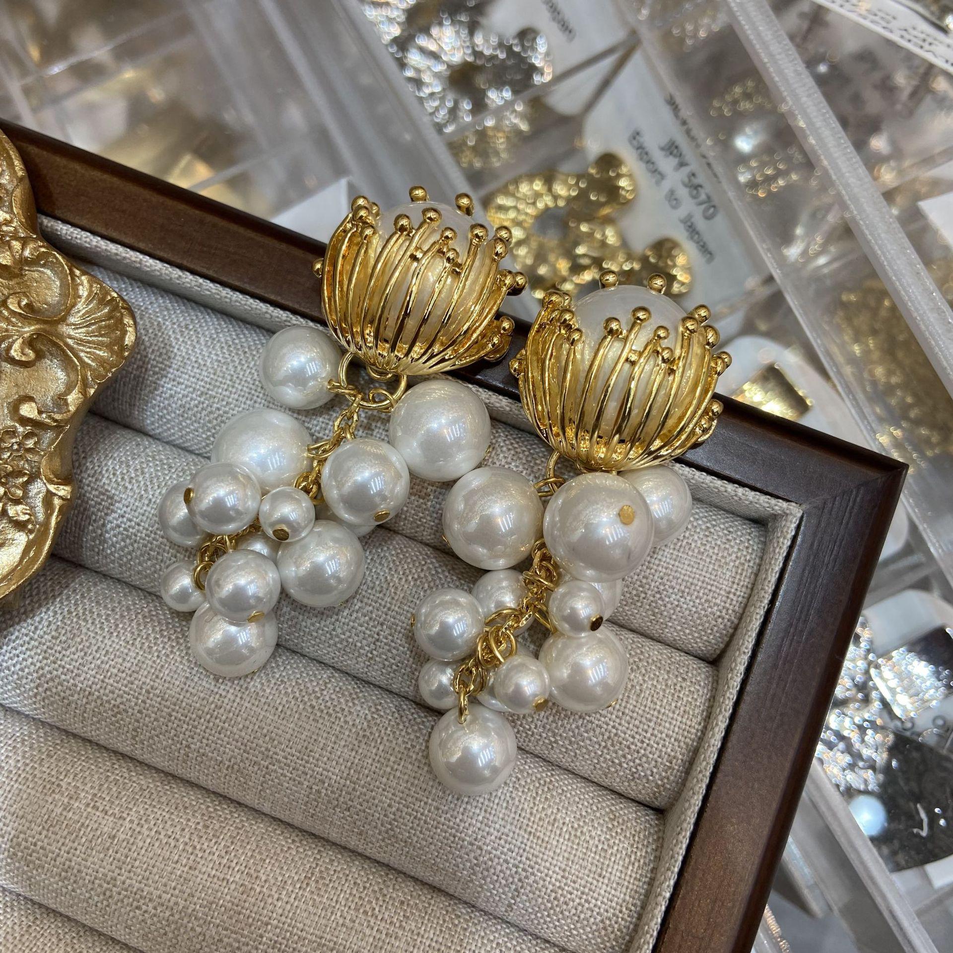 Серьги-подвески в нишевом стиле, покрытые медью, с жемчужной гроздью винограда - Милый и крутой дизайн
Серьги-подвески в нишевом стиле, покрытые медью, с жемчужной гроздью винограда - Милый и крутой дизайн