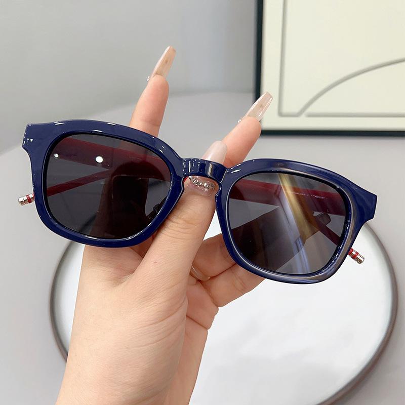 JYL TS Disco Sunglasses Women UV Protection Small Frame Z3317 A-8950 кадмій зелений колір
JYL TS Disco Sunglasses Women UV Protection Small Frame Z3317 A-8950 кадмій зелений колір
