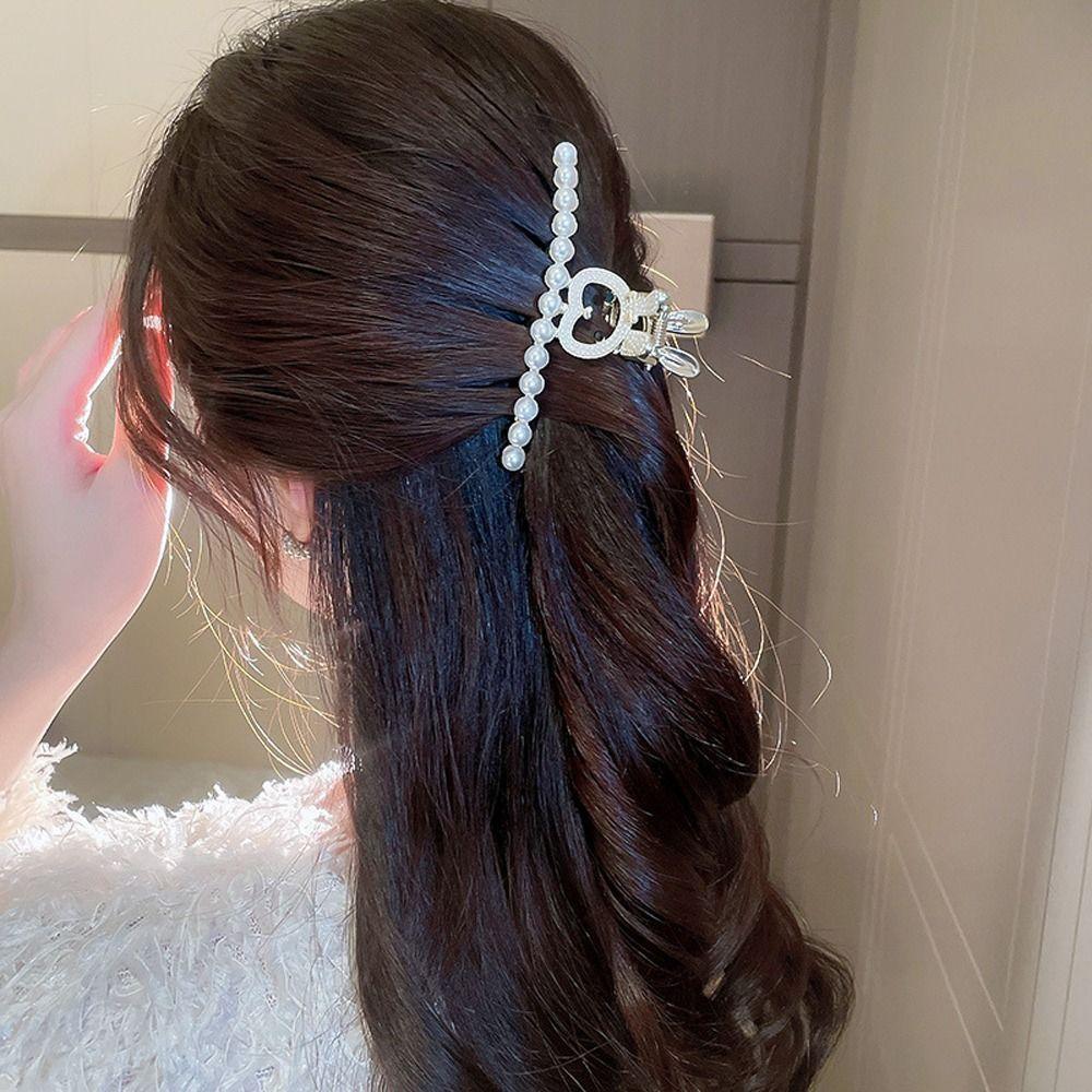 Rhinestone Rabbit Tassel Girl Hair Claw Korean Style Hair Clip Women Shark Clip Hair Grip Clip A
Rhinestone Rabbit Tassel Girl Hair Claw Korean Style Hair Clip Women Shark Clip Hair Grip Clip A