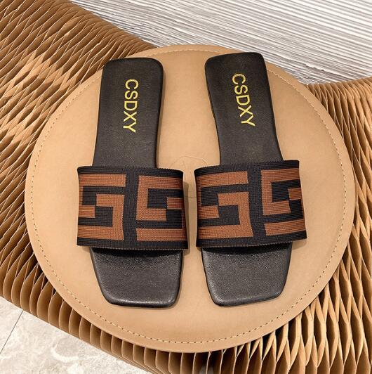 Модные новые летние тапочки с буквами Повседневная модная обувь на плоской подошве Женские однобортные туфли Повседневная обувь Женская верхняя одежда Сандалии с буквами 35 коричневый
Модные новые летние тапочки с буквами Повседневная модная обувь на плоской подошве Женские однобортные туфли Повседневная обувь Женская верхняя одежда Сандалии с буквами 35 коричневый