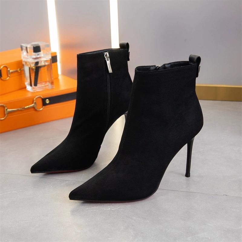 модные зимние женские черные сапоги из флоковой кожи с острым носком, короткие, узкие, на молнии, женские сапоги на высоком каблуке, модные женские ботильоны 38
модные зимние женские черные сапоги из флоковой кожи с острым носком, короткие, узкие, на молнии, женские сапоги на высоком каблуке, модные женские ботильоны 38