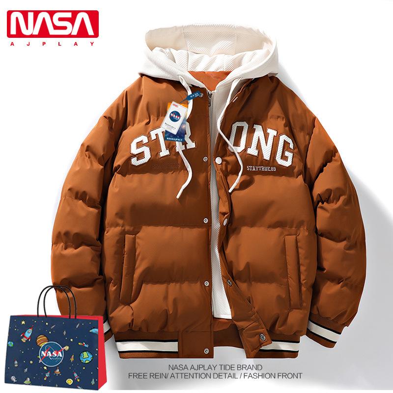 Мужская зимняя стеганая куртка нового тренда, студенческая утолщенная стеганая куртка, парная куртка, высококлассная куртка-пуховик 4XL
Мужская зимняя стеганая куртка нового тренда, студенческая утолщенная стеганая куртка, парная куртка, высококлассная куртка-пуховик 4XL