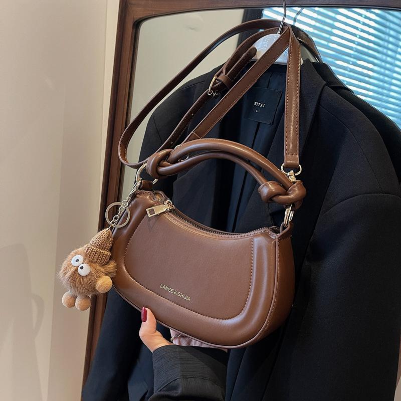 Retro hard shell chain bag new 2025 contrasting color handbag trendy fashion women s shoulder messenger bag хаки
Retro hard shell chain bag new 2025 contrasting color handbag trendy fashion women s shoulder messenger bag хаки