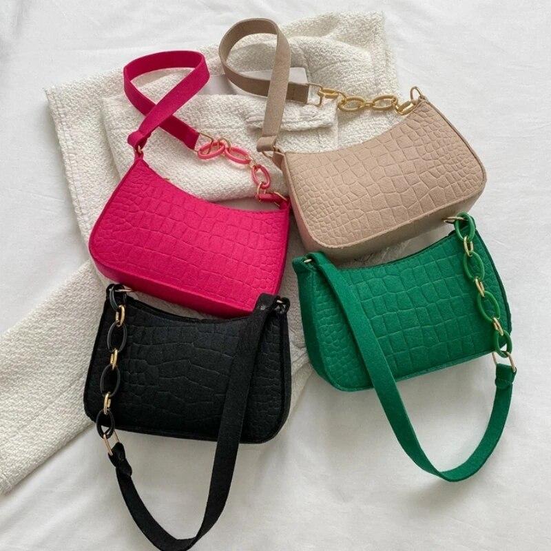 Lady Felt Armpit Design Luxury Tote выпустила модную женскую сумочку под полумесяцем маленькая квадратная сумка
Lady Felt Armpit Design Luxury Tote выпустила модную женскую сумочку под полумесяцем маленькая квадратная сумка