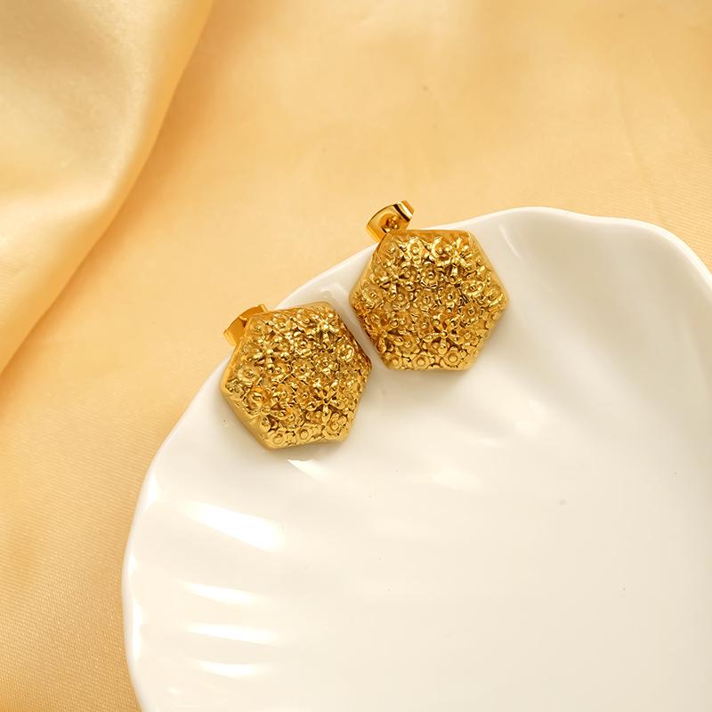 Geometric Retro Hammered Texture Irregular Ear Cuffs: Simple, Fashionable Women s Earrings
Geometric Retro Hammered Texture Irregular Ear Cuffs: Simple, Fashionable Women s Earrings