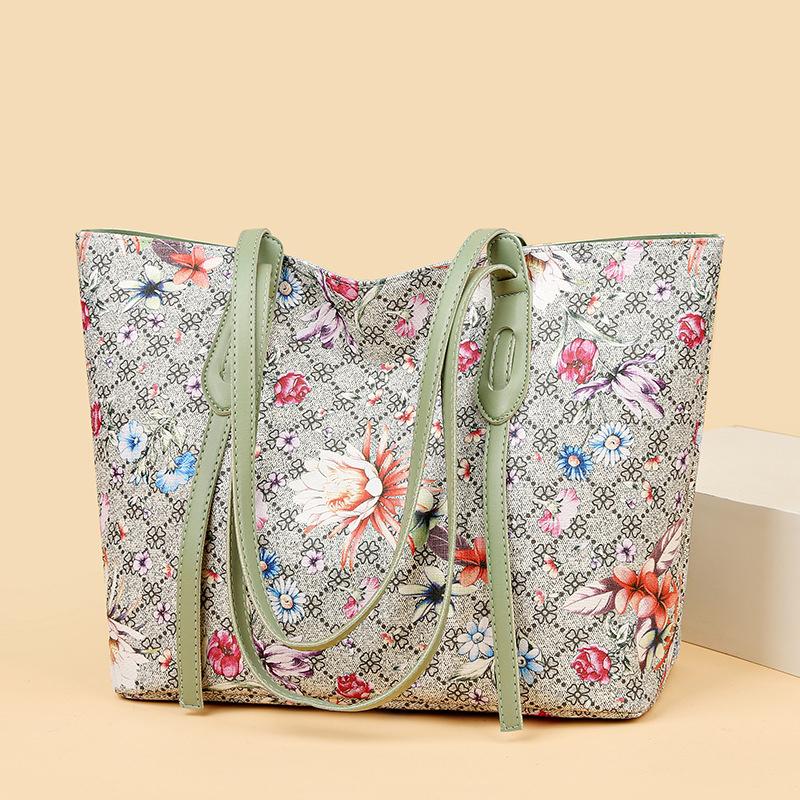 2025 New Fashion Ladies Tote Bag Large-capacity Flowers Printed Shoulder Bag PU Waterproof Leisure Travel Lightweight Joker Handbag
2025 New Fashion Ladies Tote Bag Large-capacity Flowers Printed Shoulder Bag PU Waterproof Leisure Travel Lightweight Joker Handbag