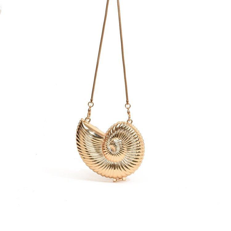 Conch Evening Clutch Handbag Fashion Acrylic Gold Plating Underarm Bags Silver Box Designer Style Party Shoulder Messenger Purse золотой
Conch Evening Clutch Handbag Fashion Acrylic Gold Plating Underarm Bags Silver Box Designer Style Party Shoulder Messenger Purse золотой