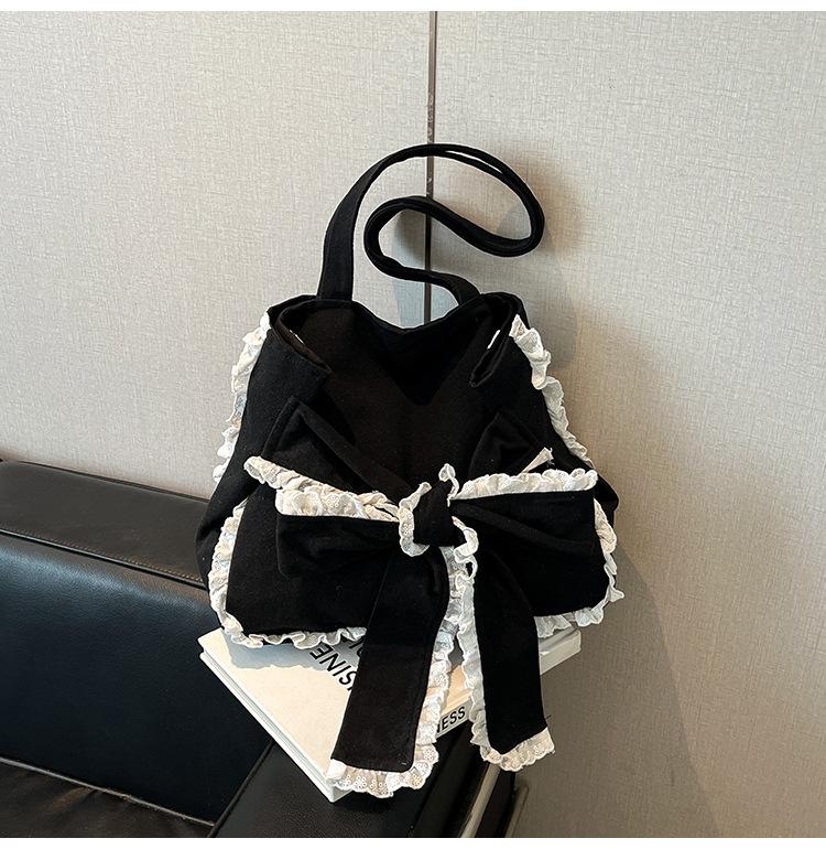 Korean sweet girl bow canvas shoulder bag casual lace handbag personalized creative underarm women s bag чёрный
Korean sweet girl bow canvas shoulder bag casual lace handbag personalized creative underarm women s bag чёрный