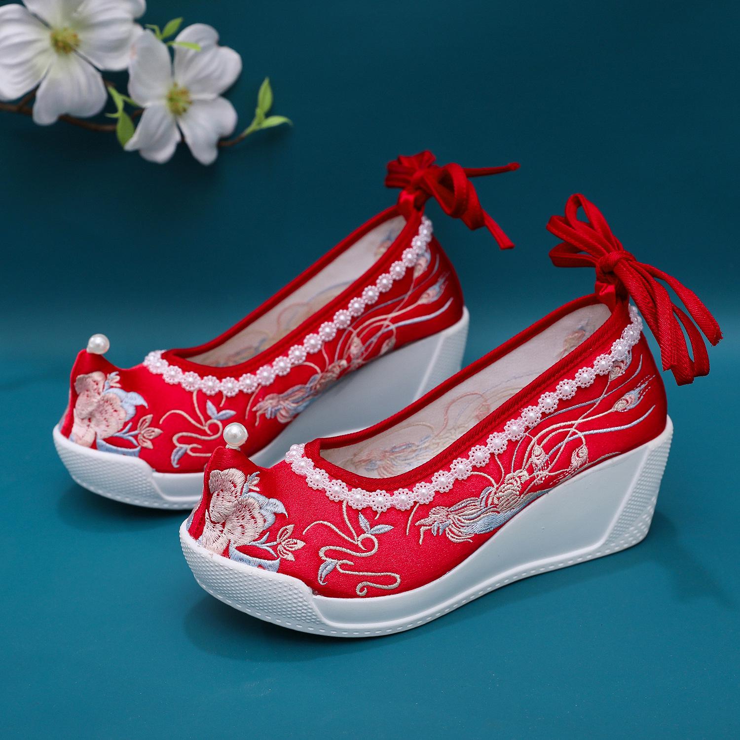 Туфли-клинья Phoenix Wing: Этнические вышитые туфли на шнуровке для ханьфу и в стиле ретро 41 красный
Туфли-клинья Phoenix Wing: Этнические вышитые туфли на шнуровке для ханьфу и в стиле ретро 41 красный