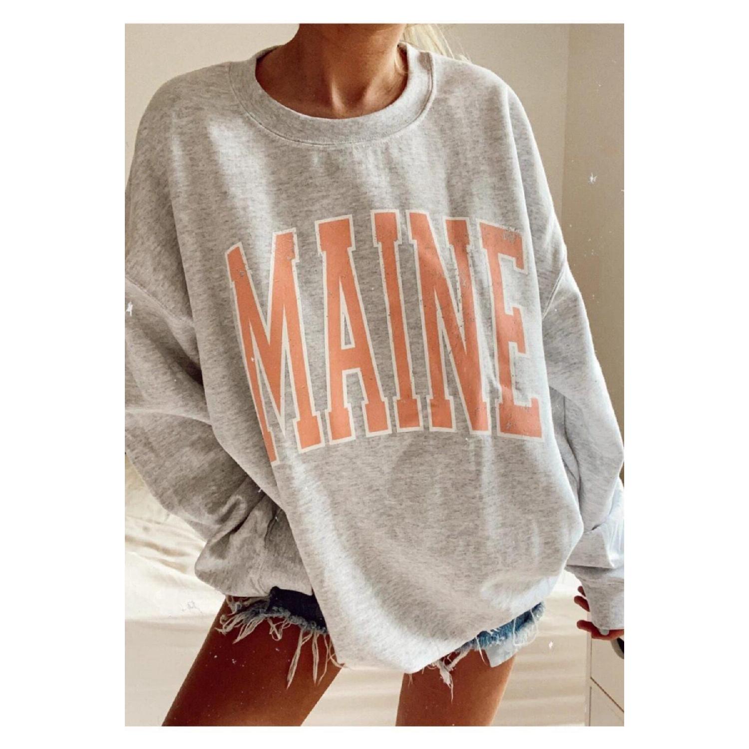 Серый свитшот с текстом S
Серый свитшот с текстом S