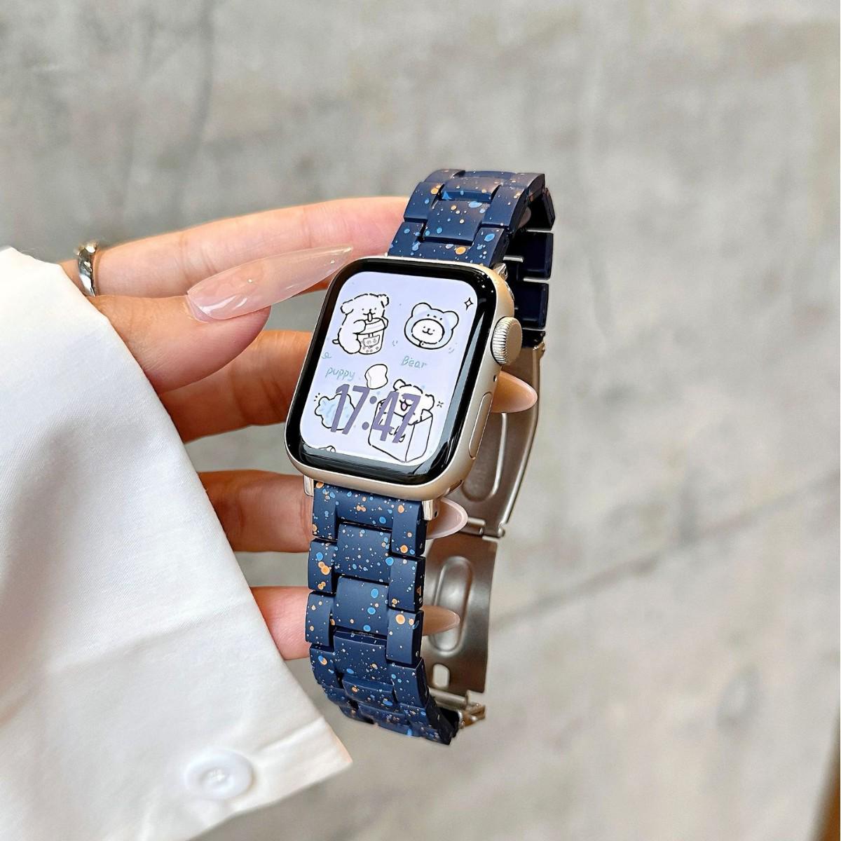 Color Dot PC Strap for Apple Watch 11th Gen Ultra/SE - Time Ink Splash Design 38/40/41 темно-синього кольору
Color Dot PC Strap for Apple Watch 11th Gen Ultra/SE - Time Ink Splash Design 38/40/41 темно-синього кольору