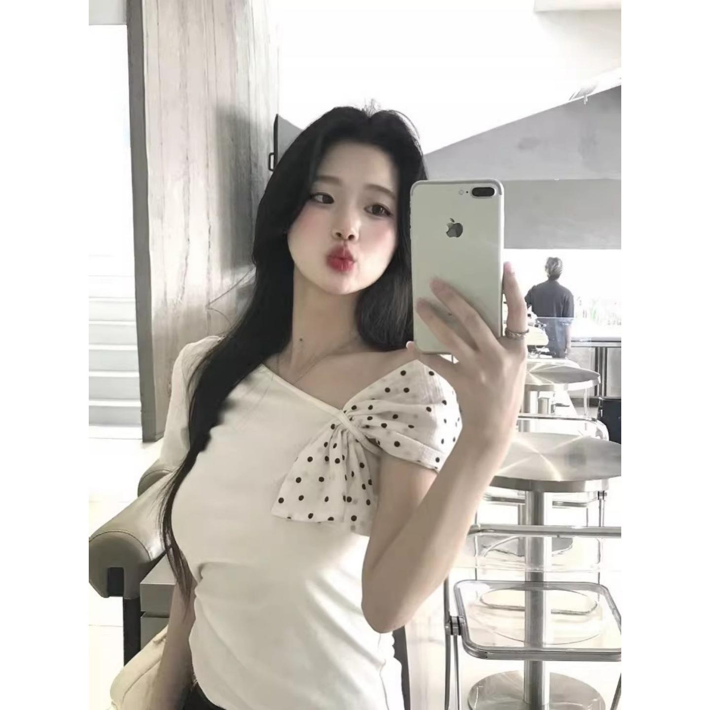 Korean Style White Polka Dot Asymmetrical Off-Shoulder Top - Spicy Girl Slim Fit, Short Sleeve, Summer Bestseller Large
Korean Style White Polka Dot Asymmetrical Off-Shoulder Top - Spicy Girl Slim Fit, Short Sleeve, Summer Bestseller Large