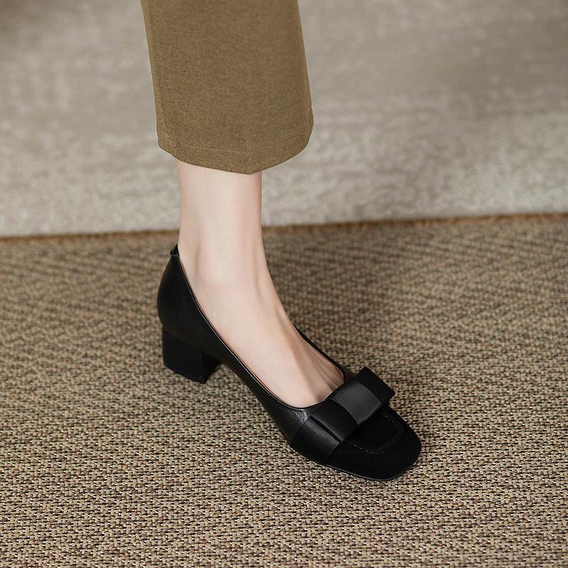 French small fragrant style color matching high heels women s 2024 spring and autumn new thick heel bow retro medium heel single shoes 40 чорний
French small fragrant style color matching high heels women s 2024 spring and autumn new thick heel bow retro medium heel single shoes 40 чорний
