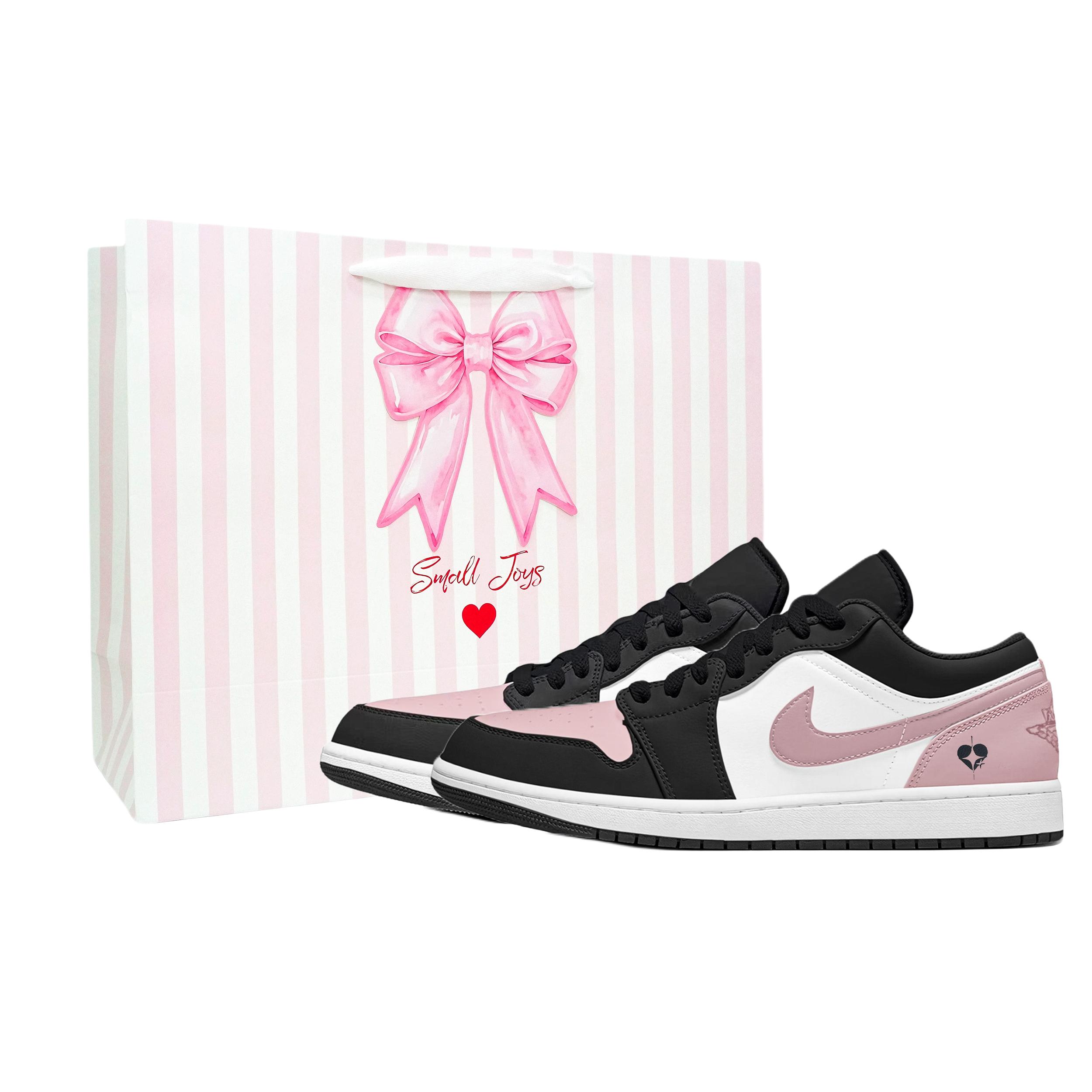 Jordan Air Jordan 1 Slip Resistant Abrasion Resistant Low top Vintage Basketball Shoes Women s Black Pink 553560-081(Team1321-SBOX) 35.5
Jordan Air Jordan 1 Slip Resistant Abrasion Resistant Low top Vintage Basketball Shoes Women s Black Pink 553560-081(Team1321-SBOX) 35.5