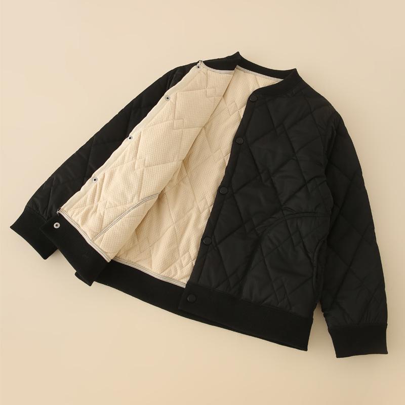 Детская четырехслойная утолщенная хлопковая бейсбольная куртка с шерстяной подкладкой - Подходит для мальчиков и девочек, для носки в помещении и на улице Size 120 (height 105-115 cm) древесный уголь/чёрный
Детская четырехслойная утолщенная хлопковая бейсбольная куртка с шерстяной подкладкой - Подходит для мальчиков и девочек, для носки в помещении и на улице Size 120 (height 105-115 cm) древесный уголь/чёрный