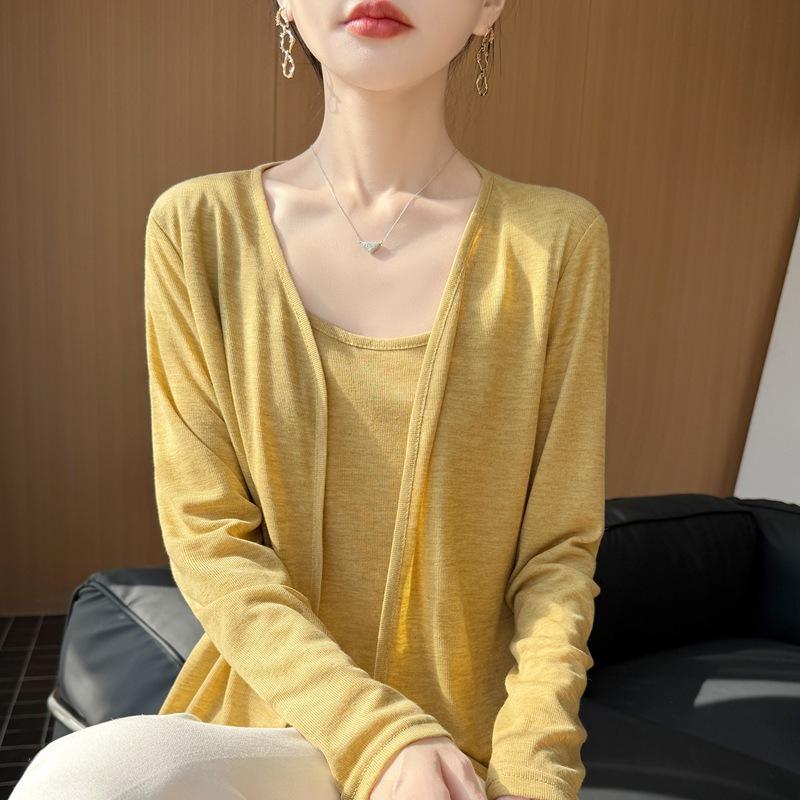 V-neck Knitted Cardigan with Long Sleeves, Women s Pure Color Loose Design Two-piece Fake Garment, Summer Spring New Style M теплый желтый
V-neck Knitted Cardigan with Long Sleeves, Women s Pure Color Loose Design Two-piece Fake Garment, Summer Spring New Style M теплый желтый
