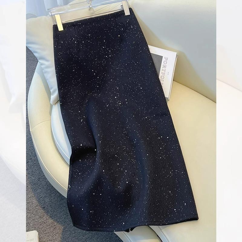 Women s High-Waist Black Wool Midi Skirt with Sequins - Autumn/Winter 2024 Bodycon A-Line Skirt 3XL (135-145 lbs)
Women s High-Waist Black Wool Midi Skirt with Sequins - Autumn/Winter 2024 Bodycon A-Line Skirt 3XL (135-145 lbs)