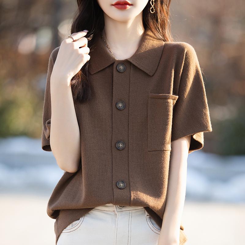 Жіночий легкий шовковий кардиган із 50% вовни та 50% тутового дерева – універсальний трикотаж на 4 сезони для комфорту та стилю на весь рік XXL коричневий
Жіночий легкий шовковий кардиган із 50% вовни та 50% тутового дерева – універсальний трикотаж на 4 сезони для комфорту та стилю на весь рік XXL коричневий