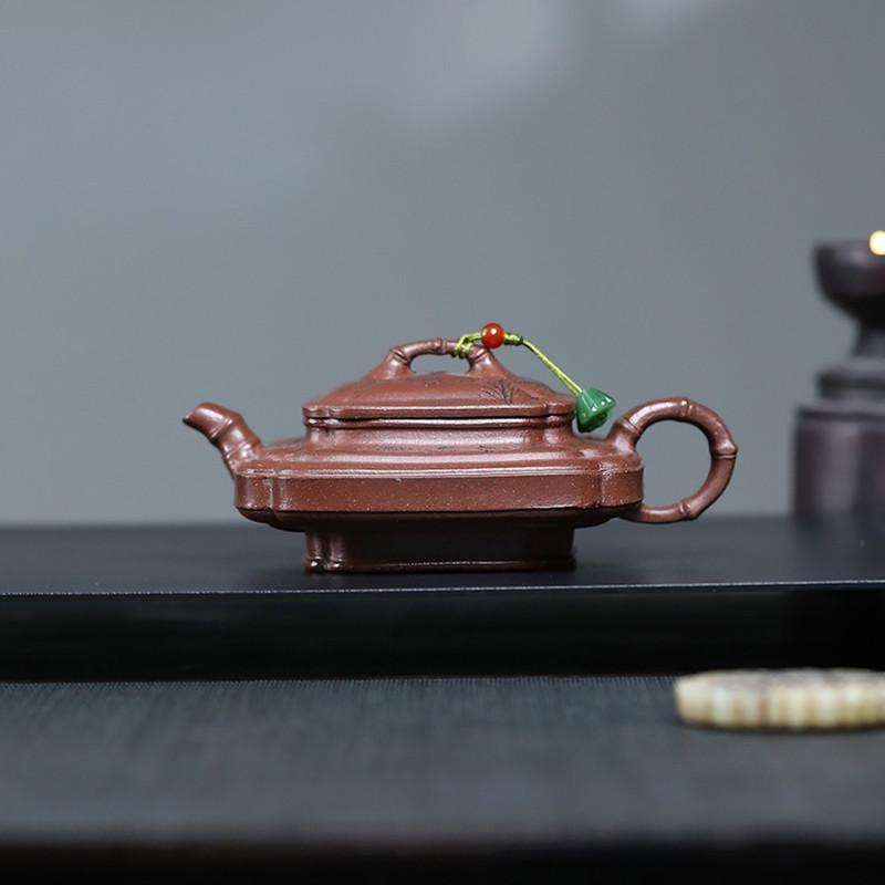 150ml Chinese Yixing Purple Clay Teapot Tradition Household Beauty Tea Pot Handmade Bamboo Leaf Kettle Zisha Tea Set Teaware
150ml Chinese Yixing Purple Clay Teapot Tradition Household Beauty Tea Pot Handmade Bamboo Leaf Kettle Zisha Tea Set Teaware