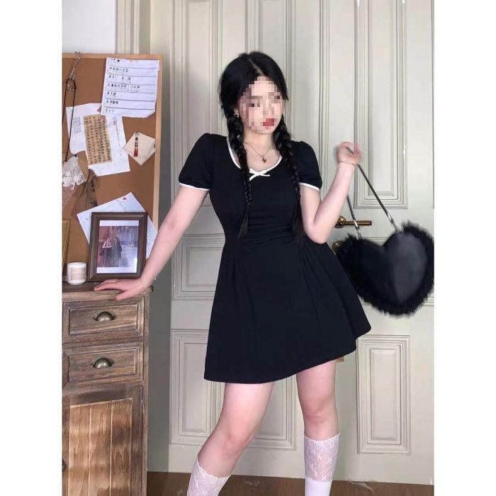 Women s Plus Size Cut-out Dress: Summer Salty-Sweet Pleated Waist A-line Skirt with French Campanula Style Small
Women s Plus Size Cut-out Dress: Summer Salty-Sweet Pleated Waist A-line Skirt with French Campanula Style Small