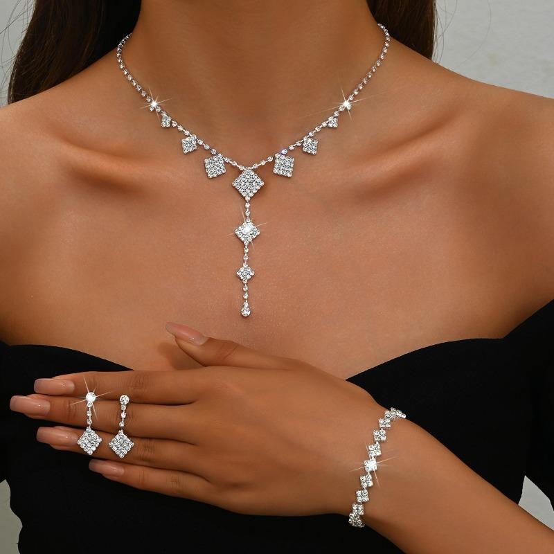 Meier Rhinestone necklace set new bride jewelry earrings bracelet wedding dress accessories niche style clavicle chain
Meier Rhinestone necklace set new bride jewelry earrings bracelet wedding dress accessories niche style clavicle chain