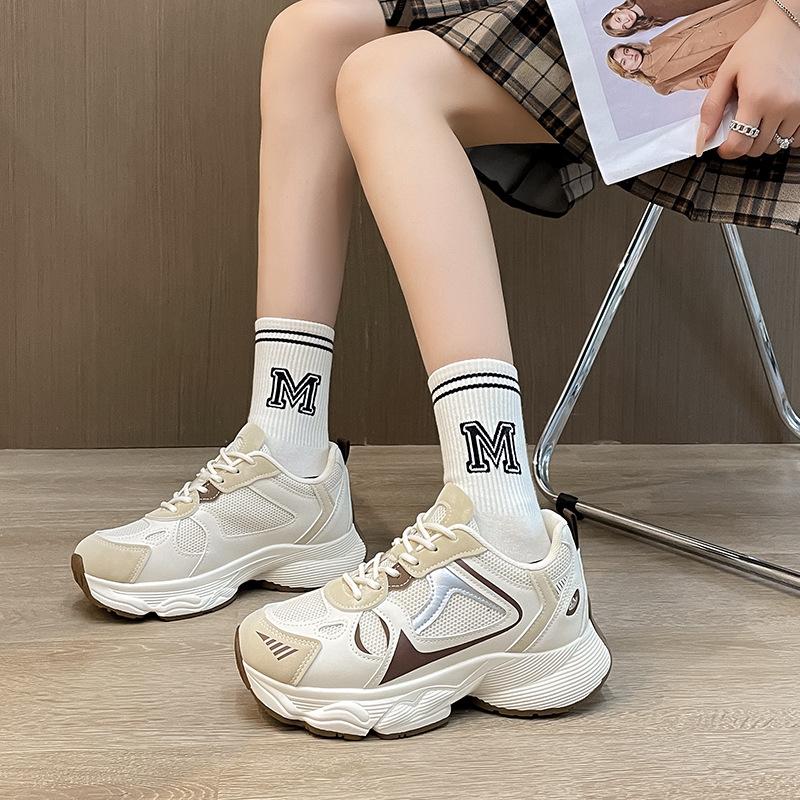 Обувь Dad shoes женская осень и зима 2025 спортивная обувь на платформе корейская версия повседневных универсальных дышащих кроссовок белого цвета 35
Обувь Dad shoes женская осень и зима 2025 спортивная обувь на платформе корейская версия повседневных универсальных дышащих кроссовок белого цвета 35