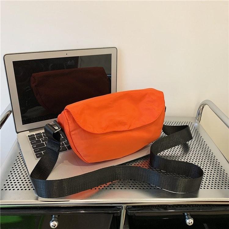 Stylish Japanese Washable Fabric Crossbody Bag For Women In Vibrant Colors And Large Capacity помаранчевий
Stylish Japanese Washable Fabric Crossbody Bag For Women In Vibrant Colors And Large Capacity помаранчевий