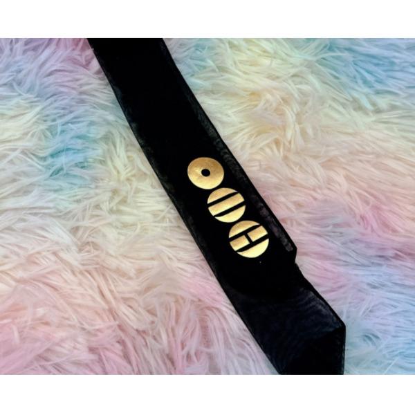 Borahae Danggies Arirang Long Danggi Hair Tie, Army Fan Goods Black - Gold Foil
Borahae Danggies Arirang Long Danggi Hair Tie, Army Fan Goods Black - Gold Foil