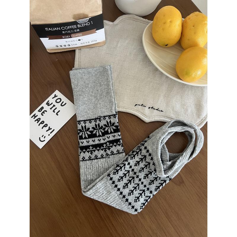 White Summer Style Mid-foot Covered Foot Sock Women s Retro Slimming Pile-up Socks Mid-calf Socks 1 pair світло-сірий колір
White Summer Style Mid-foot Covered Foot Sock Women s Retro Slimming Pile-up Socks Mid-calf Socks 1 pair світло-сірий колір