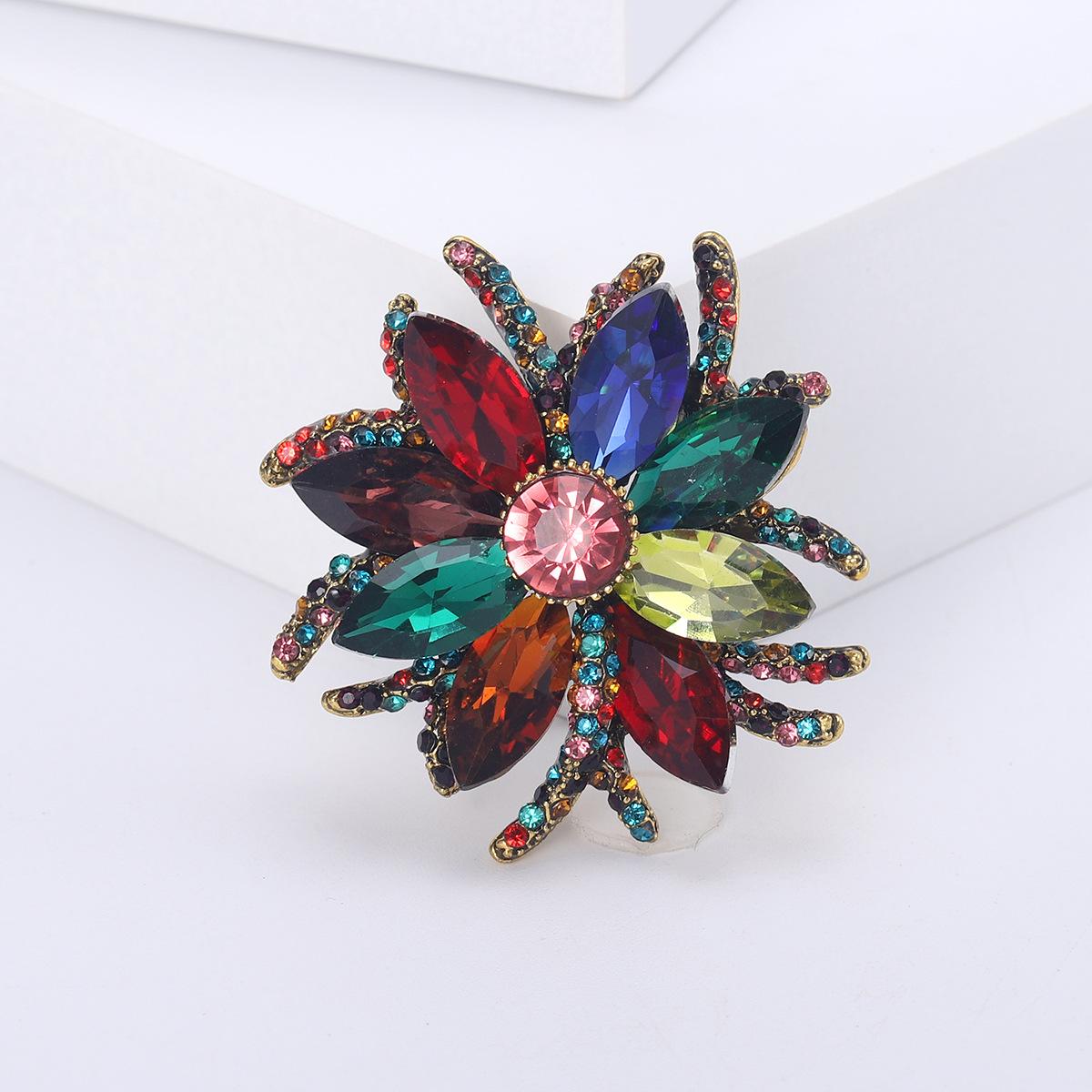 Модный темперамент брошь универсальный цветок воротник булавка аксессуары для одежды
Модный темперамент брошь универсальный цветок воротник булавка аксессуары для одежды