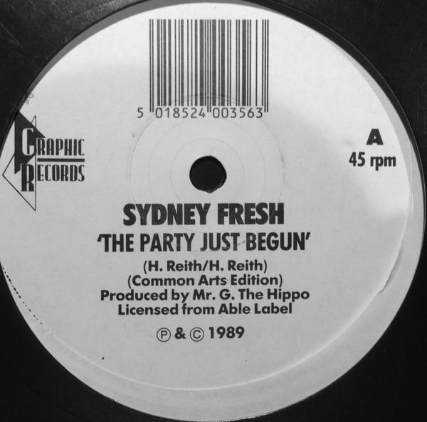 12inch Record SYDNEY FRESH - The Party Just Begun BOOTY4 Graphic Records 1989 UK Dance & Electronica Used
12inch Record SYDNEY FRESH - The Party Just Begun BOOTY4 Graphic Records 1989 UK Dance & Electronica Used
