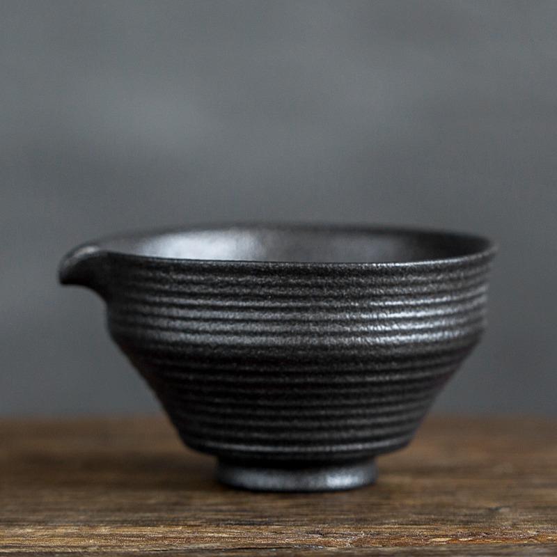 Ceramic Fair Cup Japanese Retro Coarse Pottery Tea Sea Tea Separator Uniform Cup Kung Fu Tea Set Accessories
Ceramic Fair Cup Japanese Retro Coarse Pottery Tea Sea Tea Separator Uniform Cup Kung Fu Tea Set Accessories