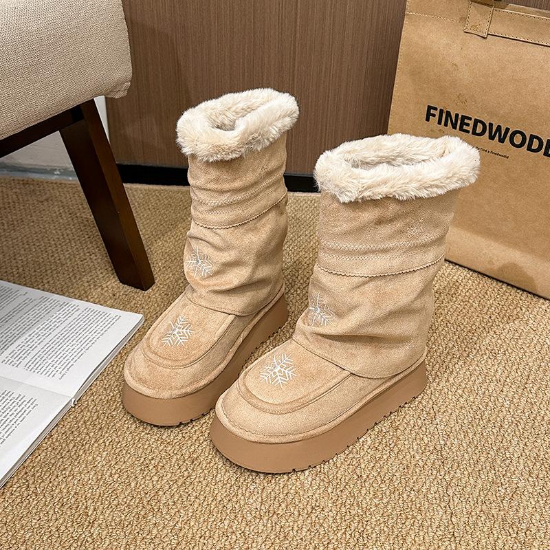 Women s Large Size Soft Elastic Winter Warm Cold Padded Snow Boots Non-slip Wear Outdoor Leisure Sports Plush Cotton Boots 40
Women s Large Size Soft Elastic Winter Warm Cold Padded Snow Boots Non-slip Wear Outdoor Leisure Sports Plush Cotton Boots 40