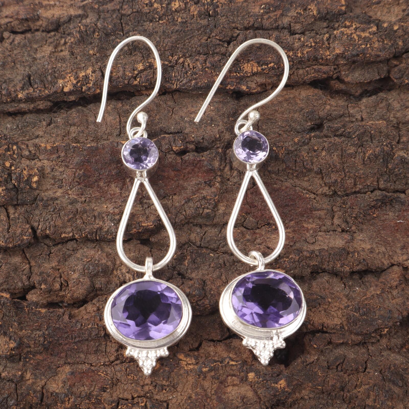 Натуральный камень иолит, серебро 925 пробы, ювелирные изделия ручной работы, серьги-капли 2,50 EE-132-2
Натуральный камень иолит, серебро 925 пробы, ювелирные изделия ручной работы, серьги-капли 2,50 EE-132-2