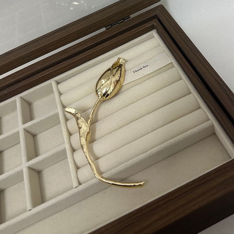 New Arrival Fashion Style Fashionable Elegant Catwalk Stylish Tulip Bud Brooch Light Luxury Temperament Pin Accessories Women Gold
New Arrival Fashion Style Fashionable Elegant Catwalk Stylish Tulip Bud Brooch Light Luxury Temperament Pin Accessories Women Gold