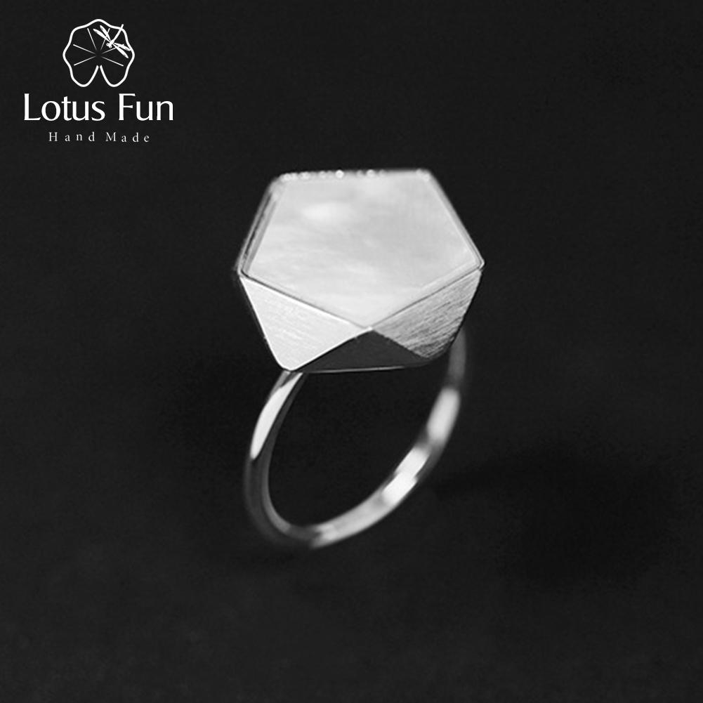 Кольца Lotus Fun в креативном североевропейском стиле с геометрическим дизайном углов для женщин
Кольца Lotus Fun в креативном североевропейском стиле с геометрическим дизайном углов для женщин