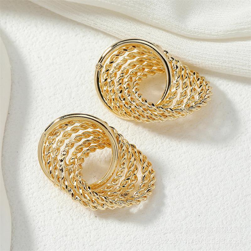 Gold Color Twisted Dangle Earrings for Women Copper Color Braided Metal Hollow Geometric Statement Female Drop Earrings 2024 new
Gold Color Twisted Dangle Earrings for Women Copper Color Braided Metal Hollow Geometric Statement Female Drop Earrings 2024 new