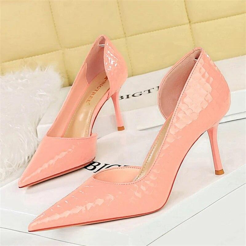 BIGTREE Sexy Party Women s Shoes Elegant Woman High Heels Shallow Pointed Toes Vintage Patent Leather Stone Pattern Single Shoes
BIGTREE Sexy Party Women s Shoes Elegant Woman High Heels Shallow Pointed Toes Vintage Patent Leather Stone Pattern Single Shoes